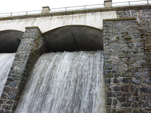 Talsperre Nordhausen – &Uuml;berlauf